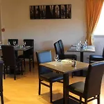 Centre Hotel 2*