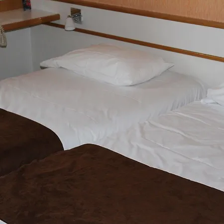 Hotel Centre 2*